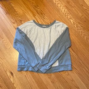 Abercrombie & Fitch Super Soft Cropped Crew Neck Sweatshirt